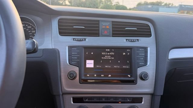 Used 2017 Volkswagen Golf Wolfsburg Edition FWD image 15