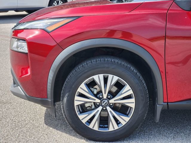 Certified 2022 Nissan Rogue SV image 5