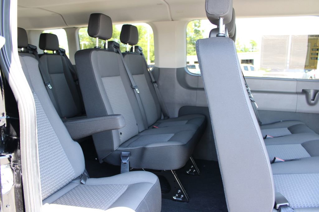 Used 2025 Ford Transit 350 XLT RWD image 27