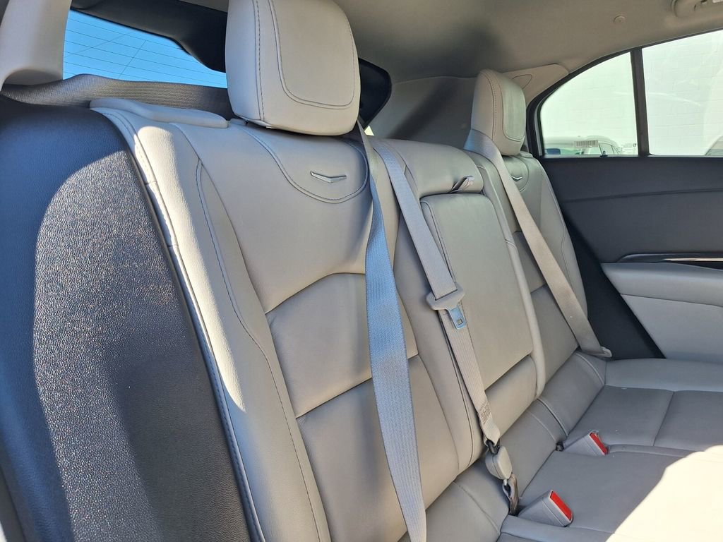 Used 2023 Cadillac XT4 Premium Luxury image 28