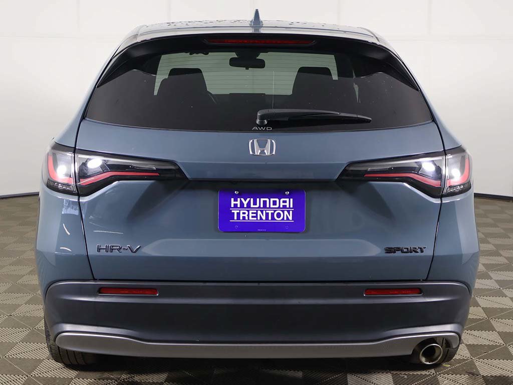 Used 2024 Honda HR-V Sport image 11