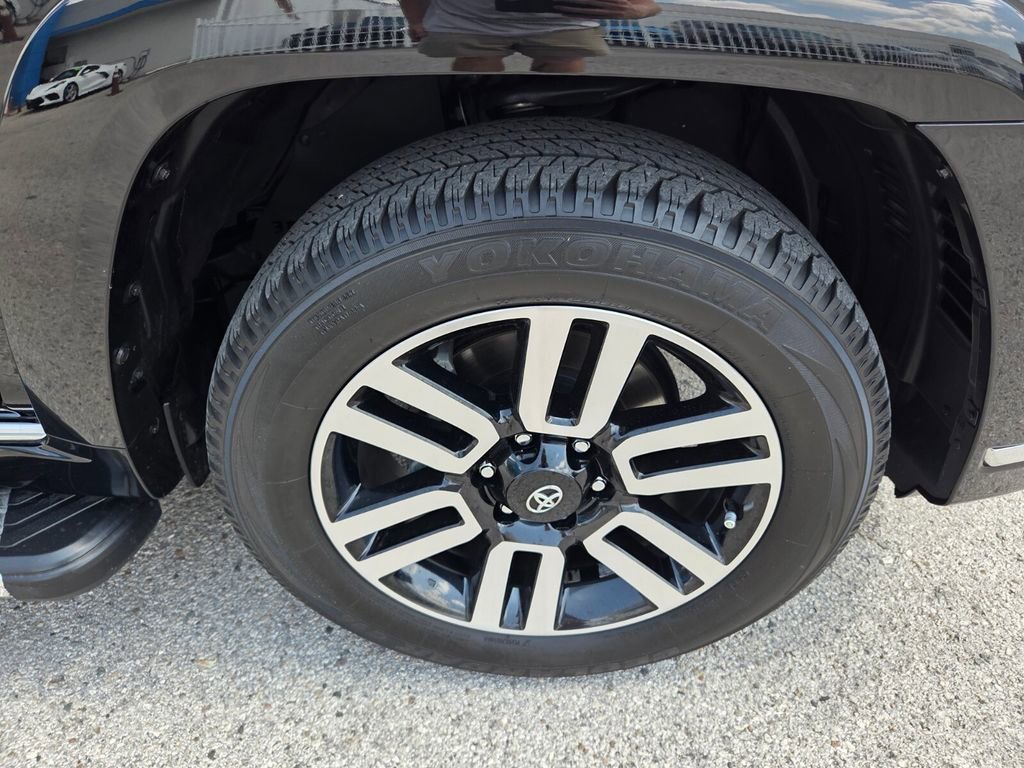 Used 2023 Toyota 4Runner Limited image 18