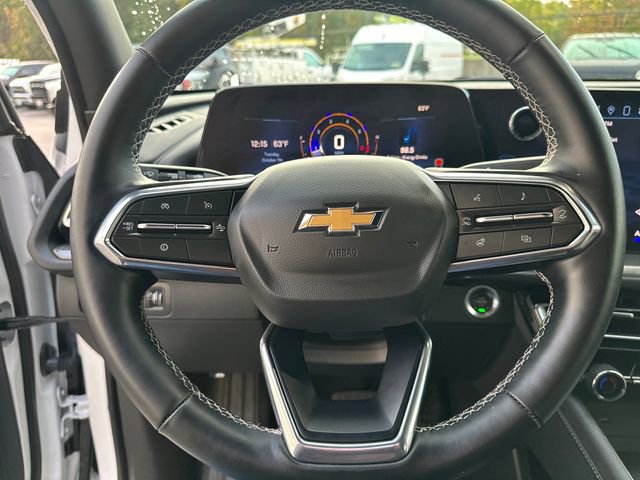 Used 2025 Chevrolet Traverse LT image 29