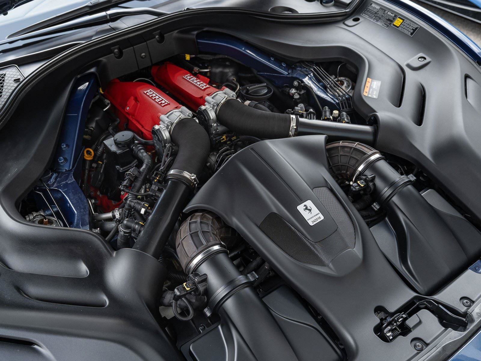 Used 2019 Ferrari Portofino RWD image 26