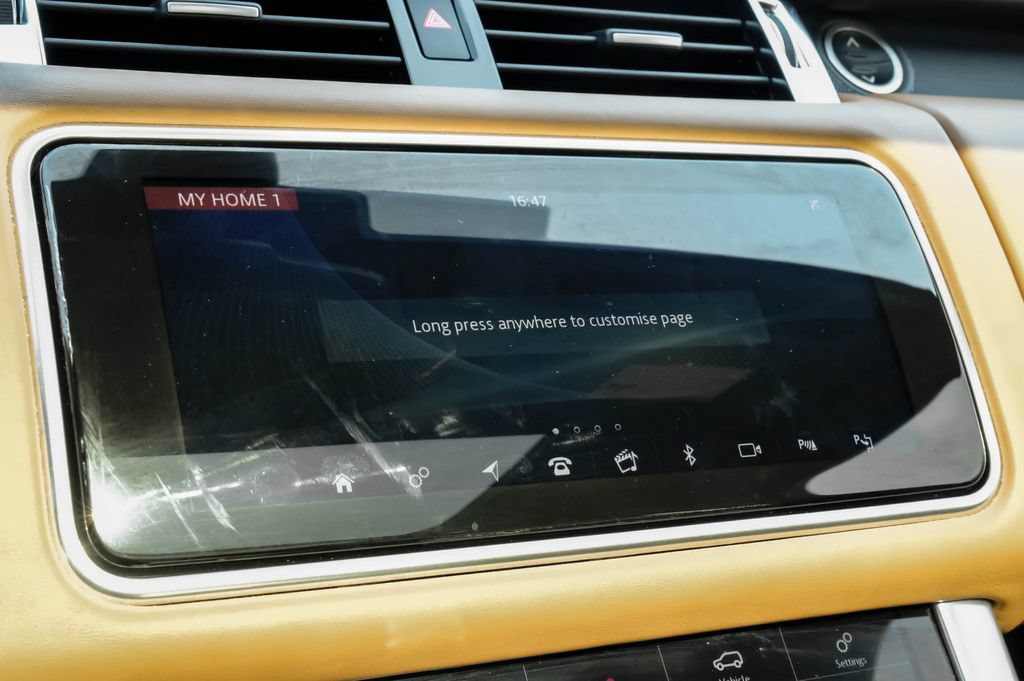 Used 2020 Land Rover Range Rover Sport SVR AWD/4WD image 32