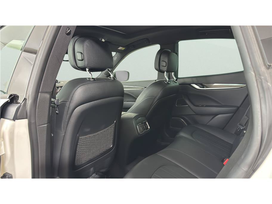 Used 2019 Maserati Levante S AWD/4WD image 13