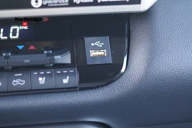 Used 2023 Toyota Tundra Limited image 32