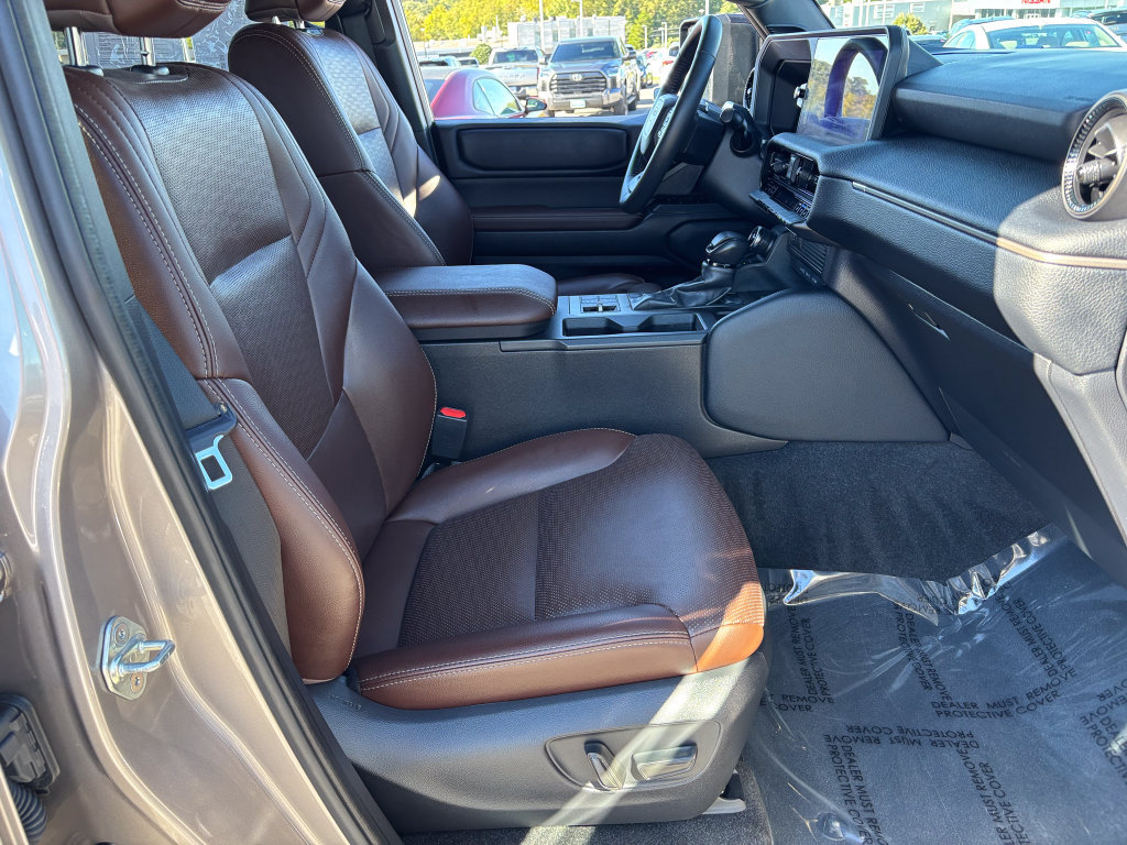 Certified 2025 Toyota Land Cruiser w/ Premium Package AWD/4WD image 41
