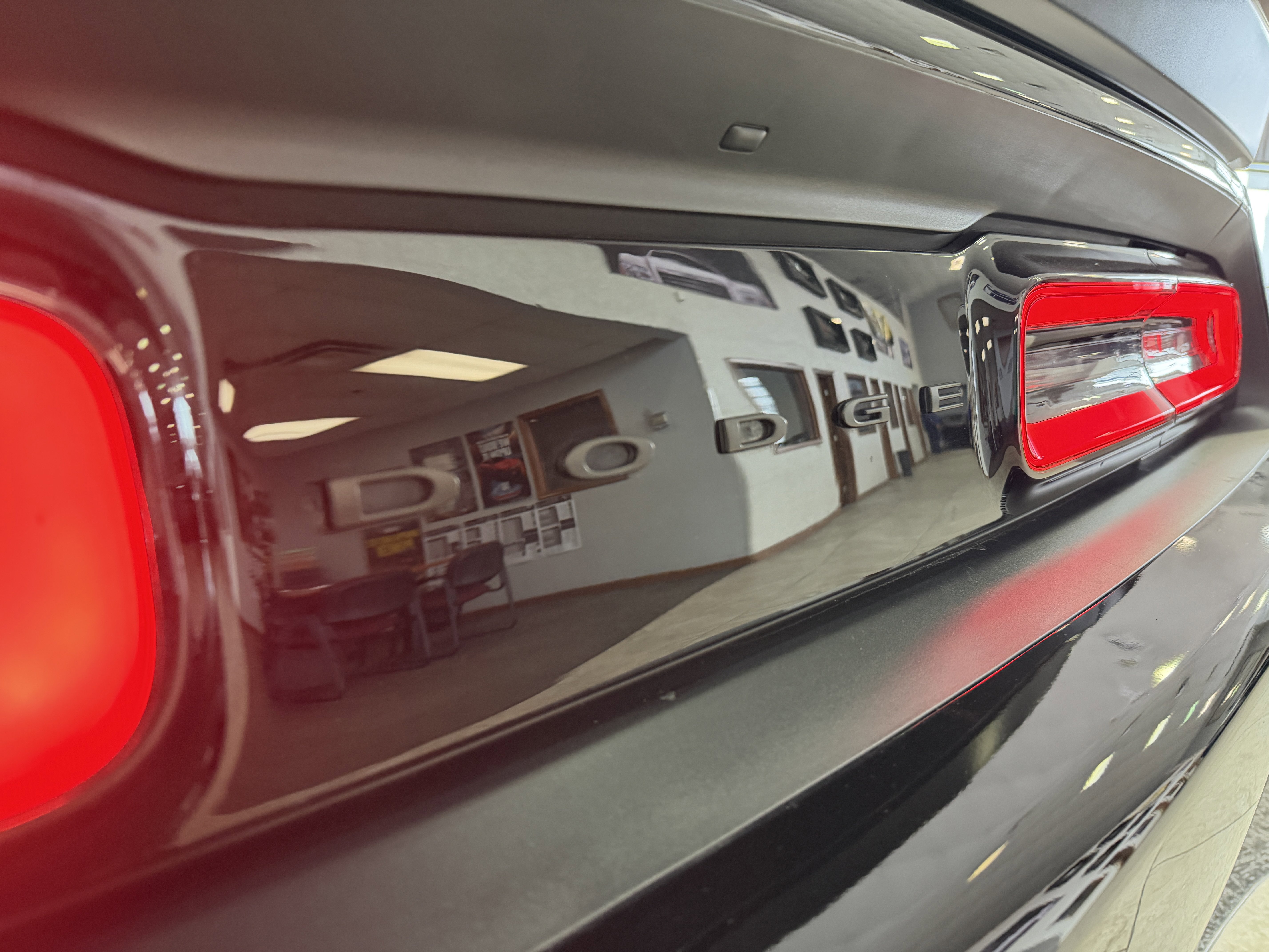 Used 2023 Dodge Challenger R/T w/ Plus Package image 9