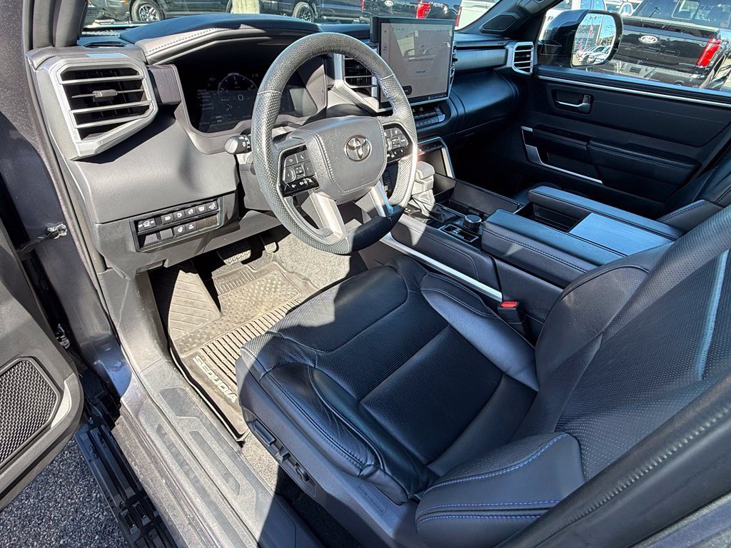 Used 2024 Toyota Sequoia Platinum AWD/4WD image 16