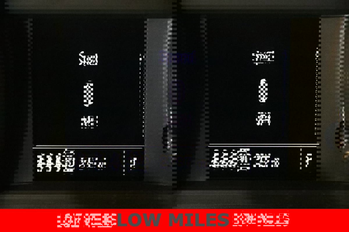 Used 2026 Chevrolet Silverado 2500 Custom w/ Custom Value Package image 20