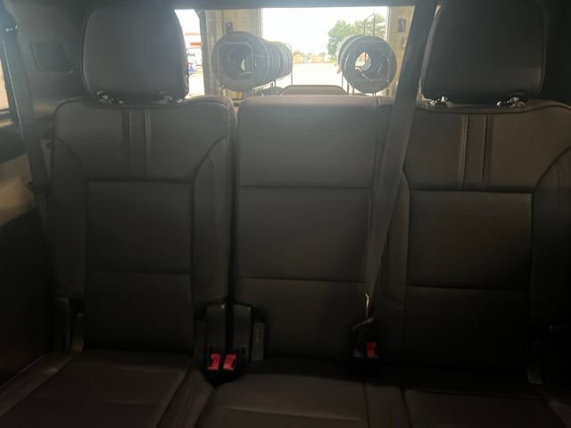 Used 2022 Chevrolet Tahoe RST w/ Luxury Package AWD/4WD image 35