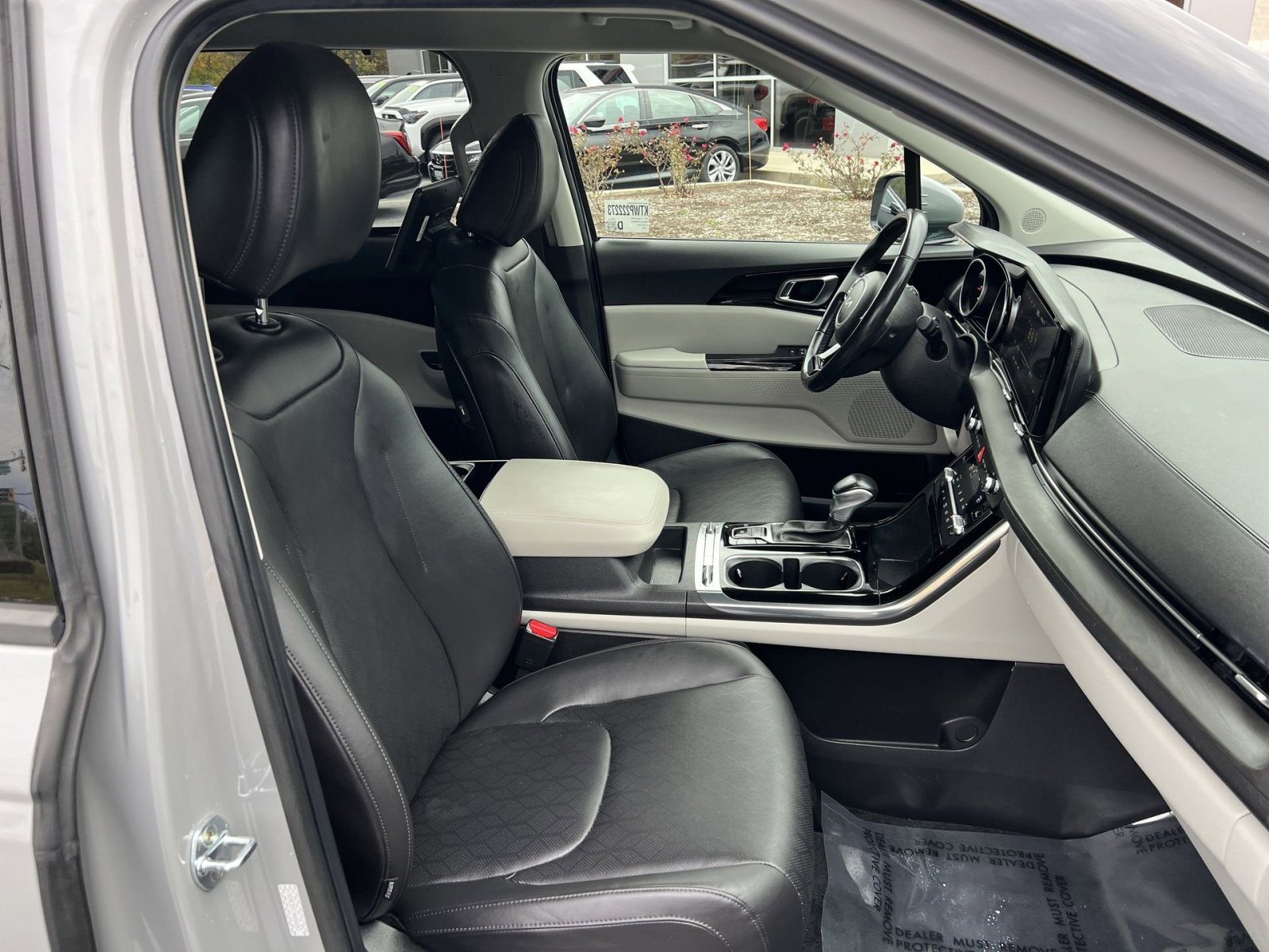 Used 2022 Kia Carnival SX image 27