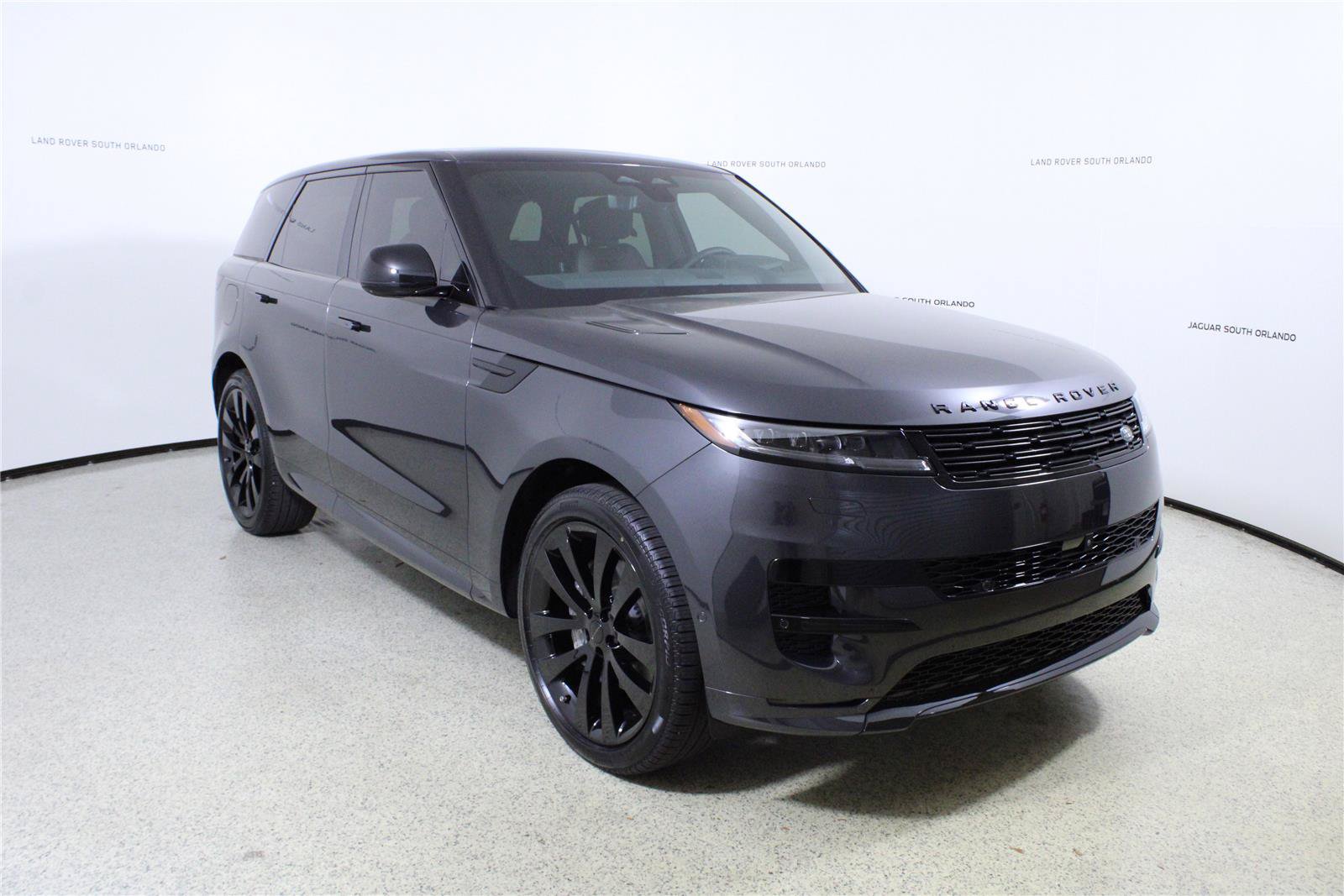 New 2026 Land Rover Range Rover Sport Dynamic SE AWD/4WD image 3