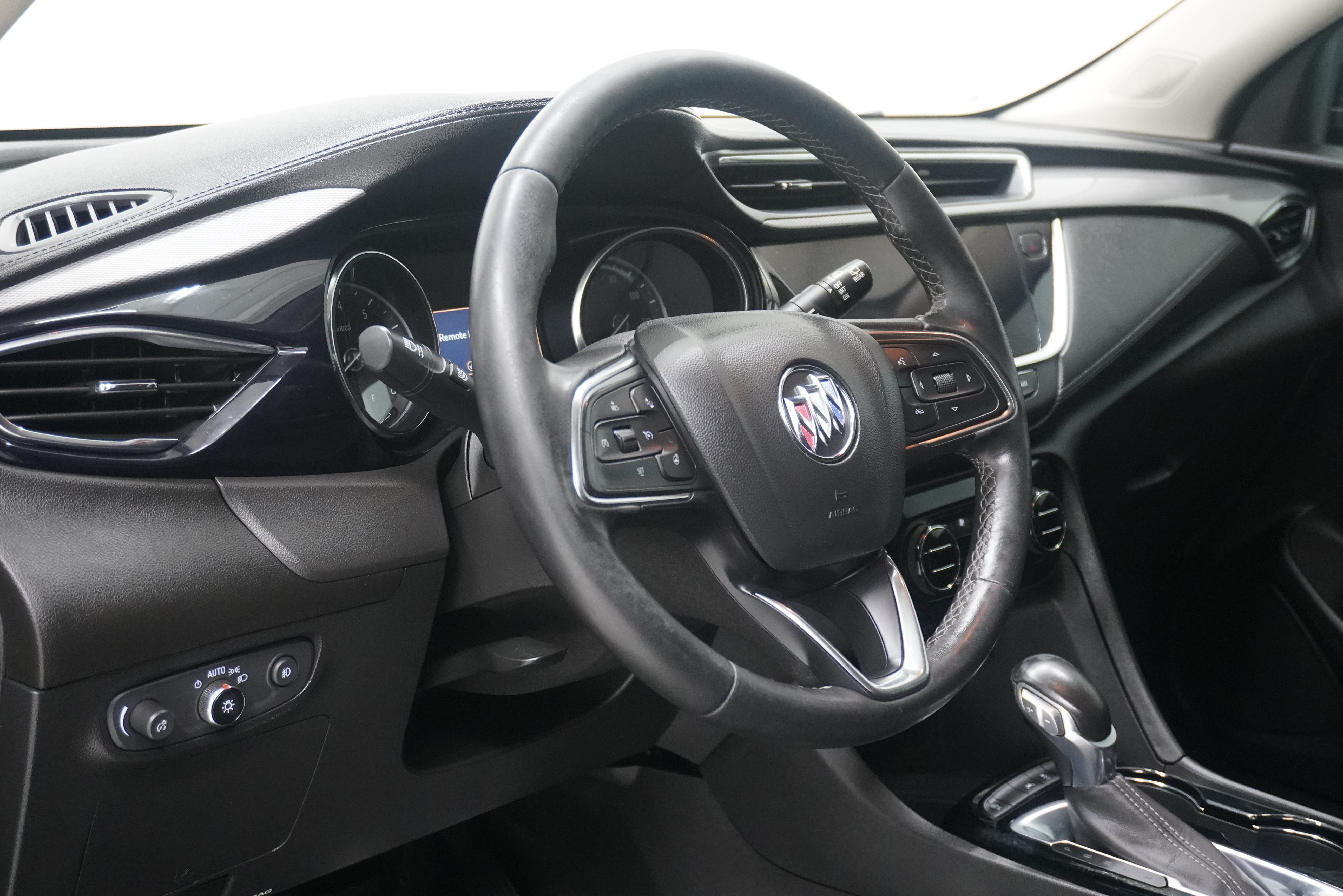 Used 2020 Buick Encore GX Essence FWD image 9