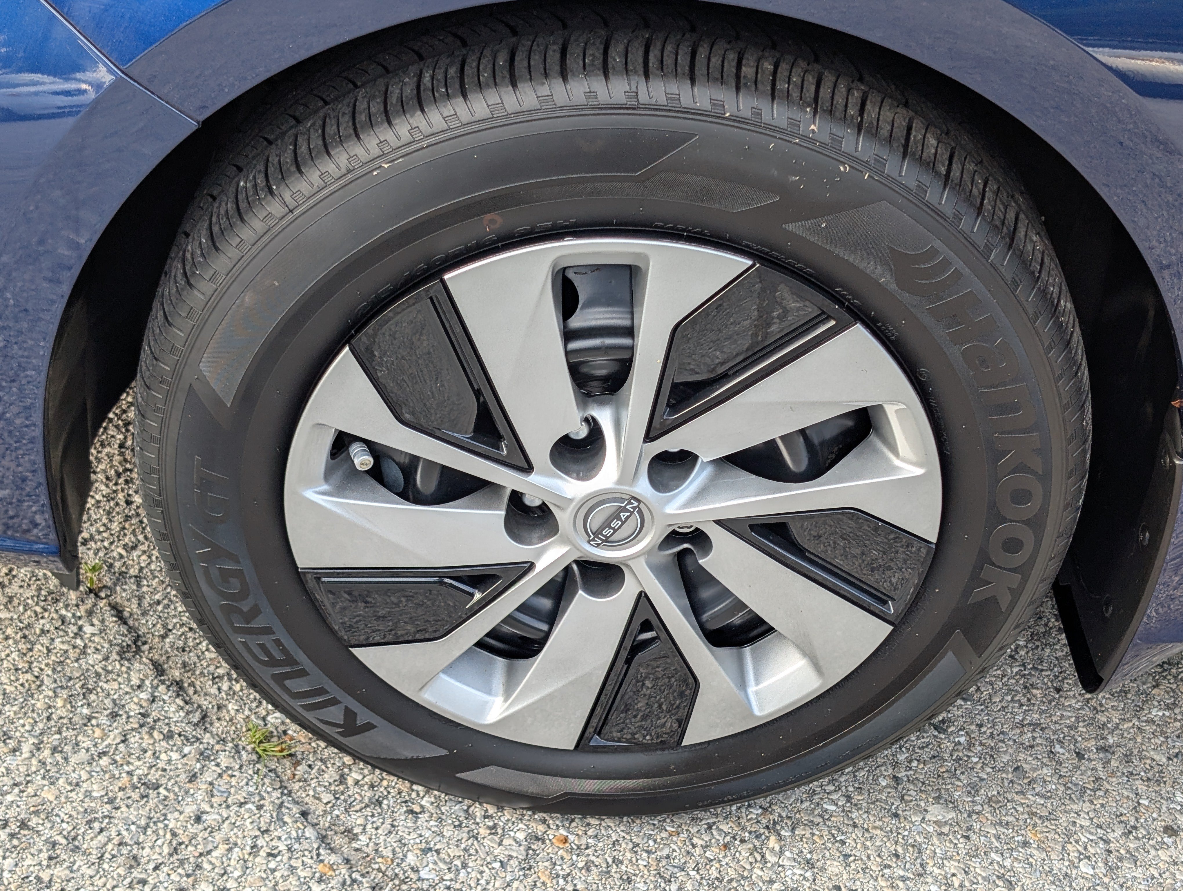 Used 2024 Nissan Altima 2.5 S FWD image 10