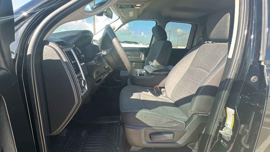 Used 2024 RAM 1500 Tradesman w/ Electronics Group RWD image 4