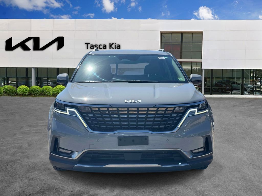 Used 2023 Kia Carnival SX Prestige FWD image 2