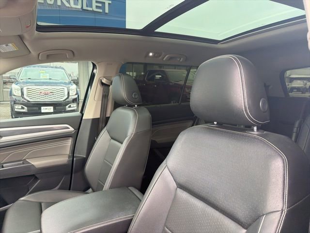 Used 2021 Volkswagen Atlas SEL R-Line image 16