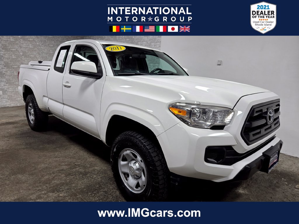 Used 2017 Toyota Tacoma SR RWD image 1