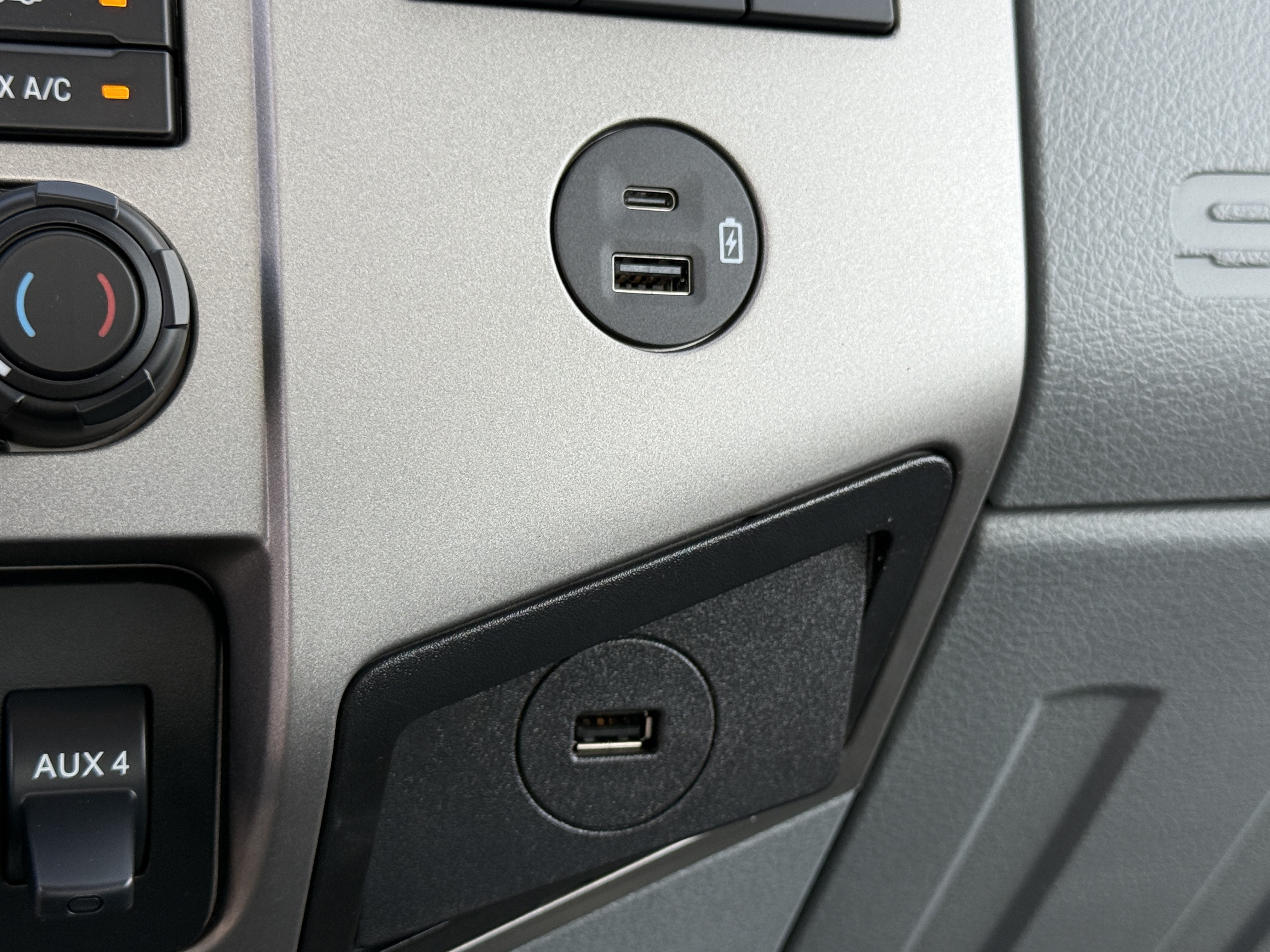 New 2026 Ford F650 2WD SuperCab Super Duty image 27