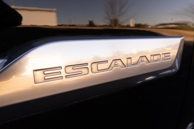 Used 2020 Cadillac Escalade Platinum image 43