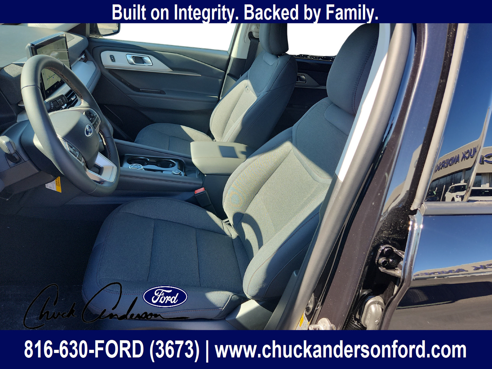 New 2026 Ford Explorer Active AWD/4WD image 12