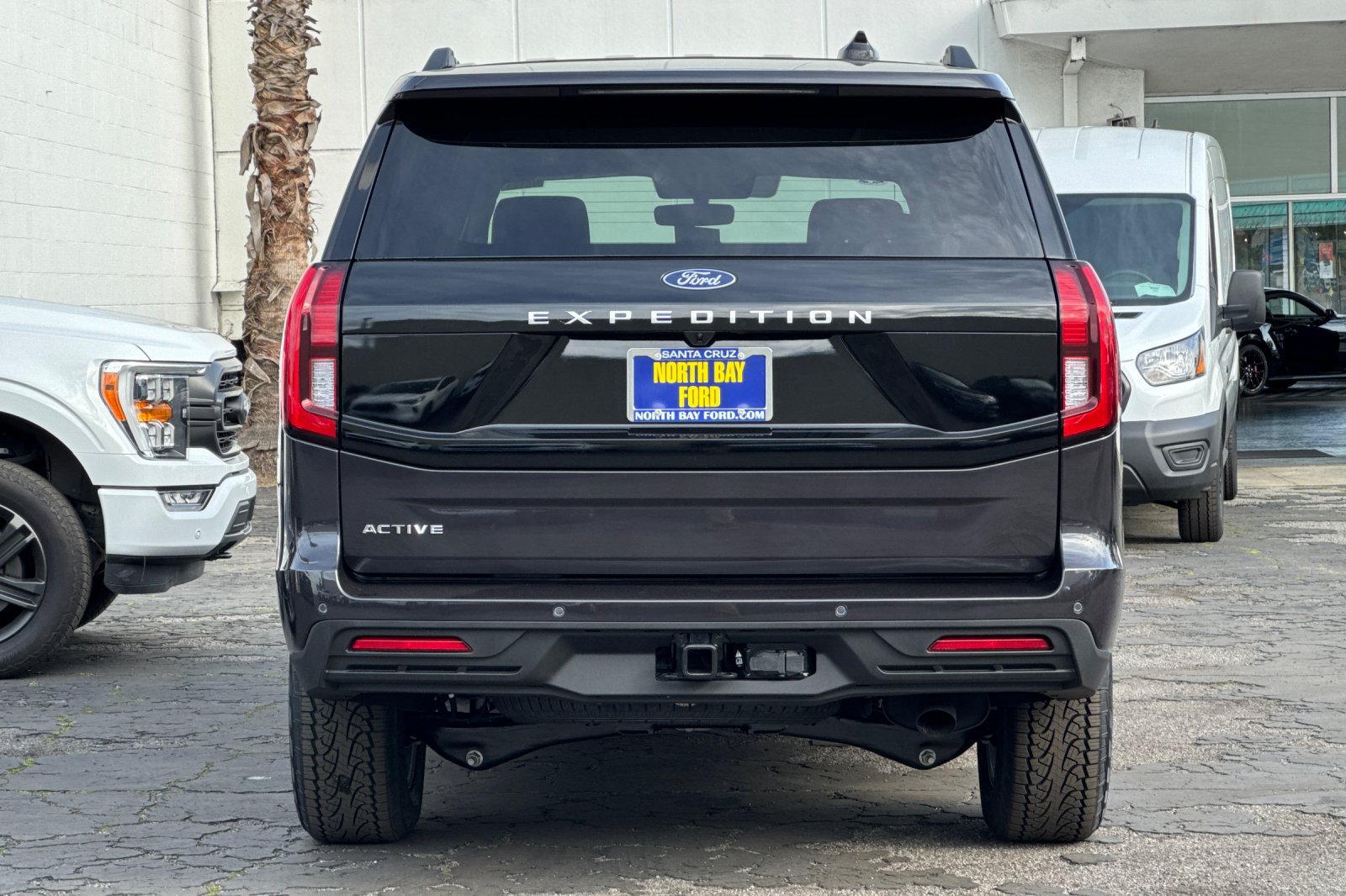 New 2026 Ford Expedition Active AWD/4WD image 5