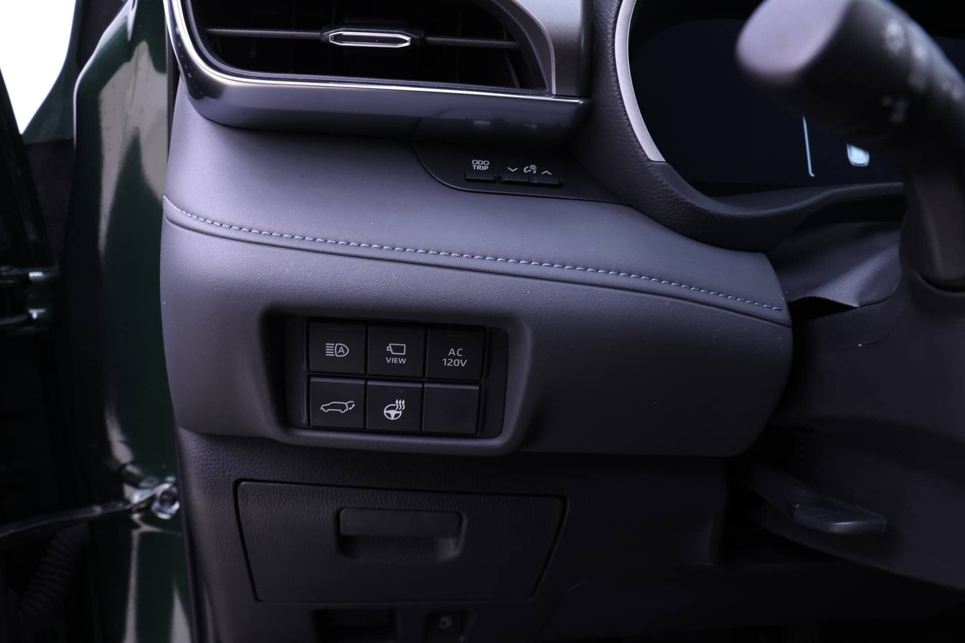 Used 2025 Toyota Highlander Limited image 10