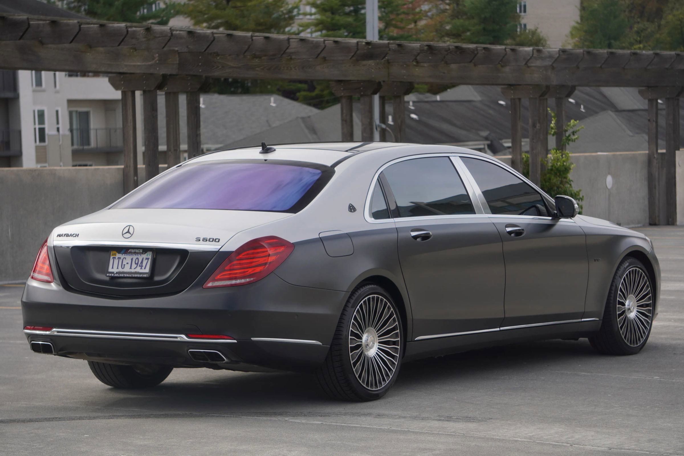 Used 2016 Mercedes-Benz Maybach S 600 image 24