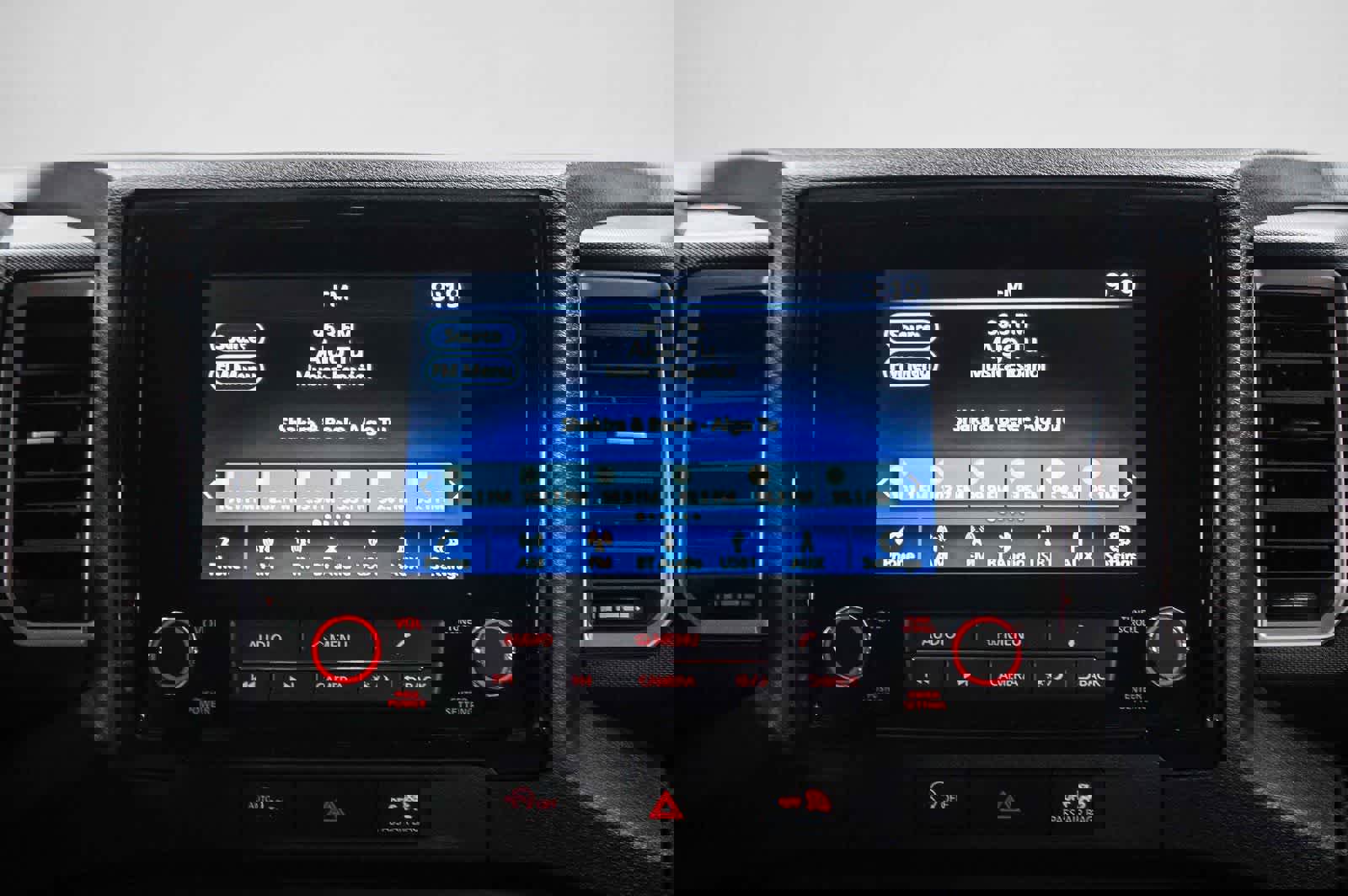 Used 2024 Nissan Frontier SV image 14