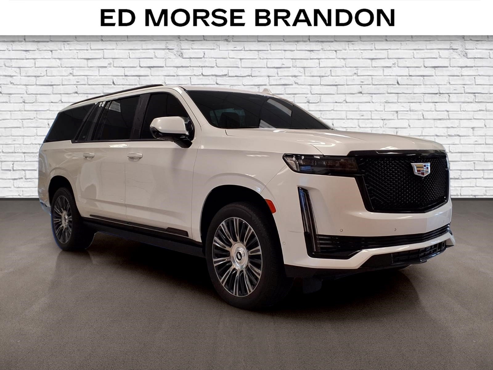 Used 2022 Cadillac Escalade ESV Sport w/ Touring Package AWD/4WD image 6