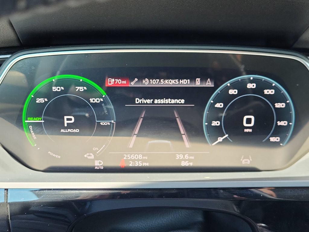 Used 2021 Audi e-tron Premium w/ Convenience Plus Package AWD/4WD image 25