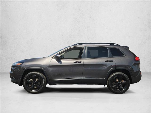 Used 2018 Jeep Cherokee Latitude w/ Altitude Package AWD/4WD image 9