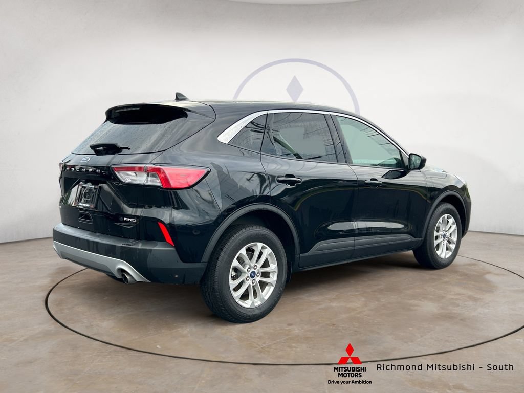 Used 2022 Ford Escape SE AWD/4WD image 3