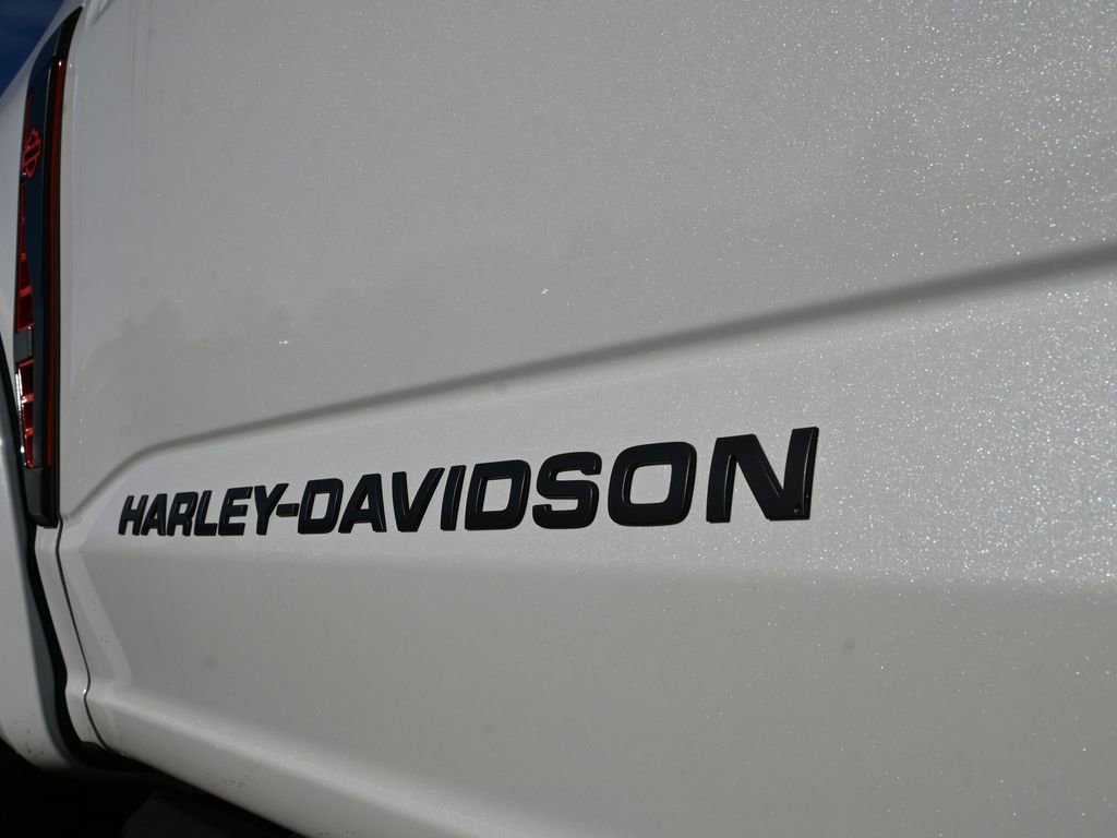 New 2026 Ford F250 Lariat w/ Black Appearance Package image 18