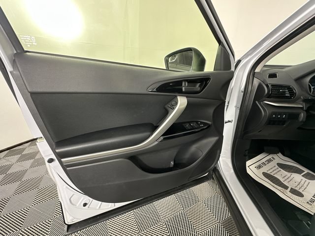 Used 2024 Mitsubishi Eclipse Cross LE AWD/4WD image 19