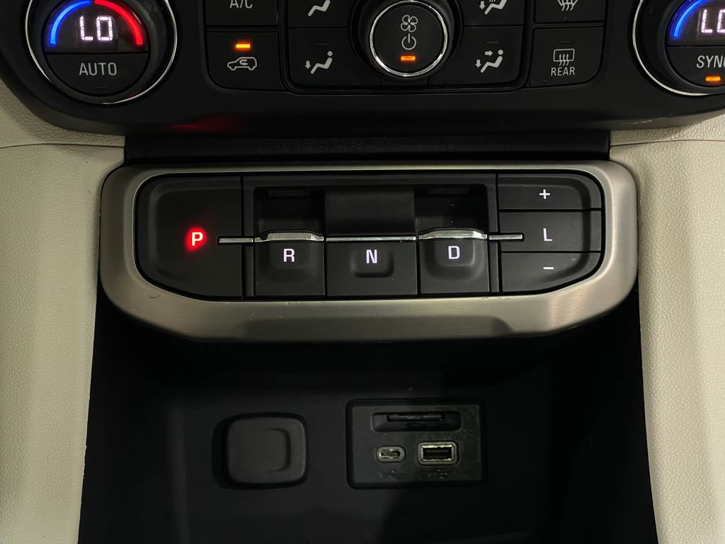 Used 2021 GMC Acadia Denali w/ Denali Technology Package image 25