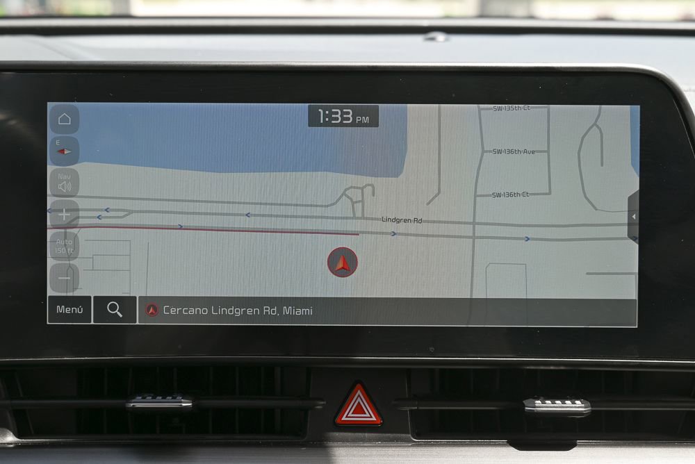 Used 2024 Kia Sportage EX image 23