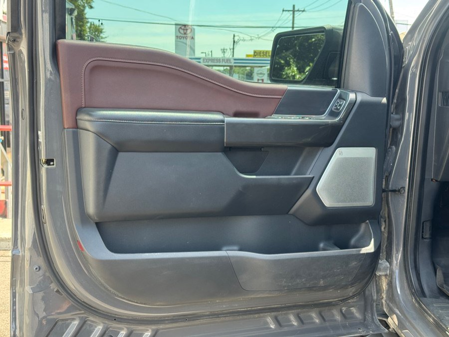 Used 2021 Ford F150 Lariat w/ Luxury Package w/ Equipment Group 502A High AWD/4WD image 21