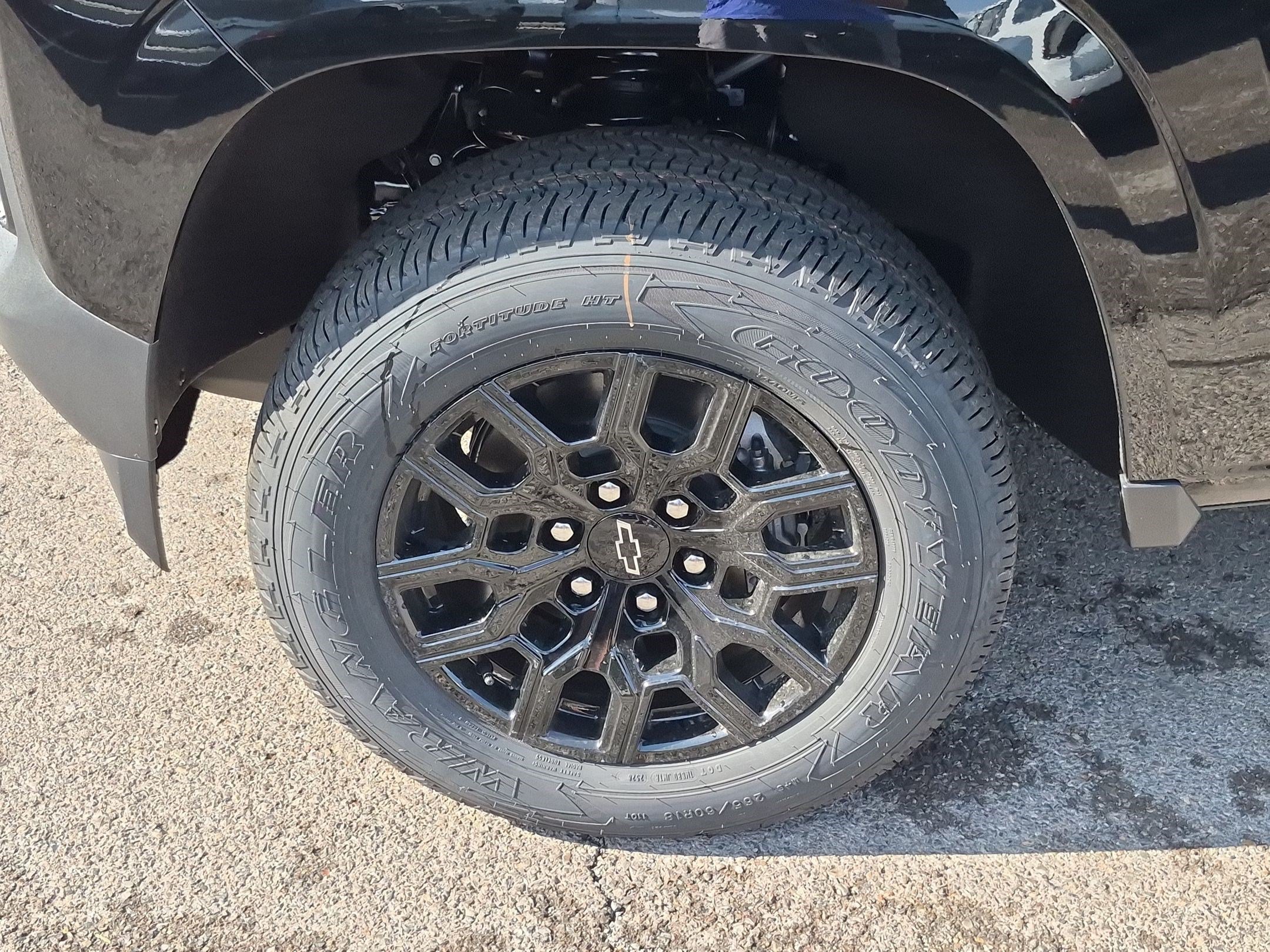 New 2026 Chevrolet Colorado W/T w/ WT Custom Package AWD/4WD image 16