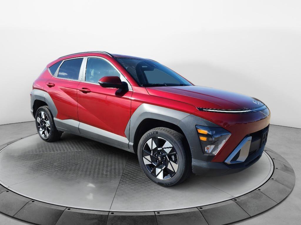 Used 2025 Hyundai Kona SEL AWD/4WD image 1