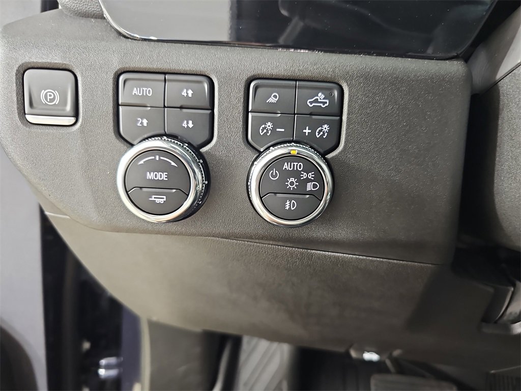 Certified 2025 GMC Sierra 2500 SLT w/ SLT Premium Package image 32