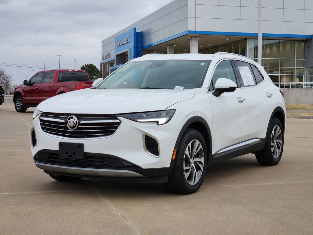 Used 2023 Buick Envision Essence image 3
