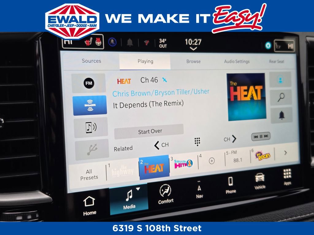 New 2026 Chrysler Pacifica Select image 4