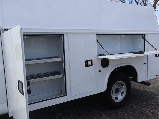 New 2025 GMC Savana 3500 w/ Power Convenience Package image 9