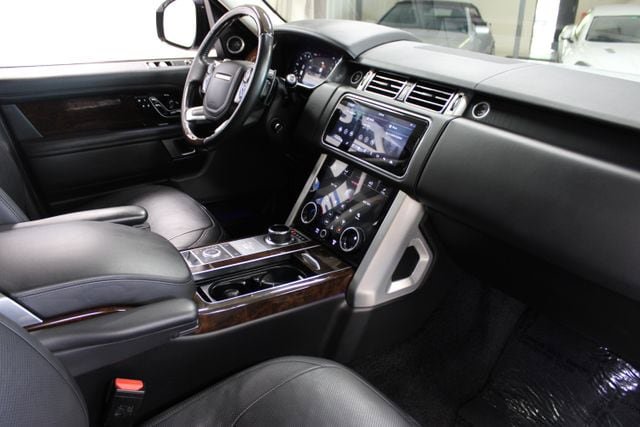 Used 2020 Land Rover Range Rover HSE AWD/4WD image 12
