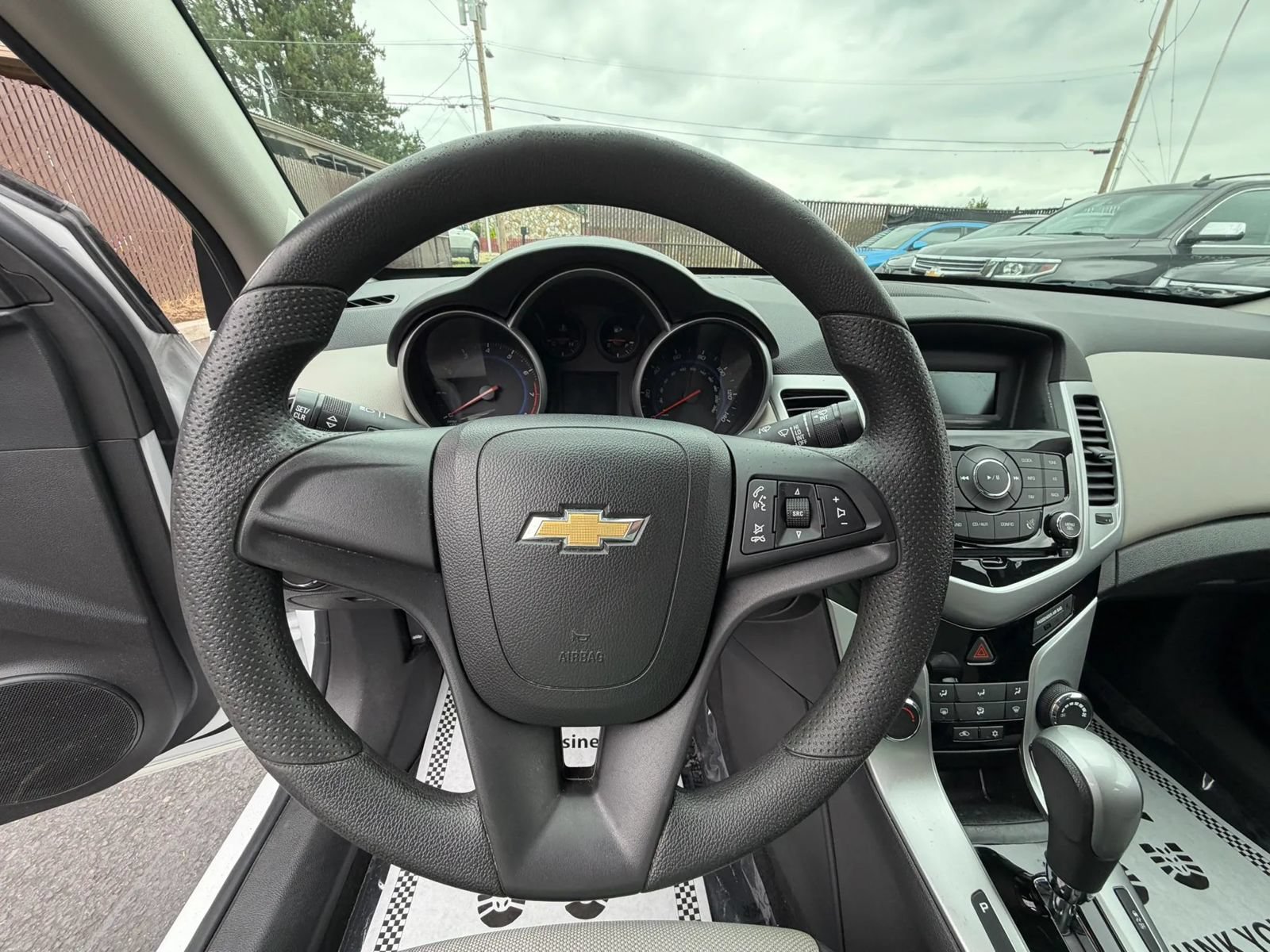 Used 2016 Chevrolet Cruze LS FWD image 18