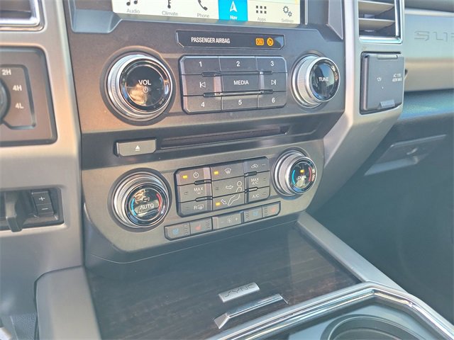 Used 2017 Ford F350 Platinum w/ Platinum Ultimate Package image 21