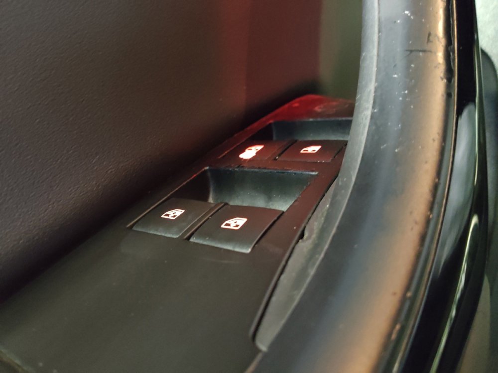 Used 2019 Buick Cascada Premium image 27